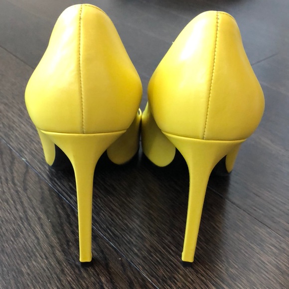 Saint Laurent Yellow Seta Calf Heels - Picture 5 of 8